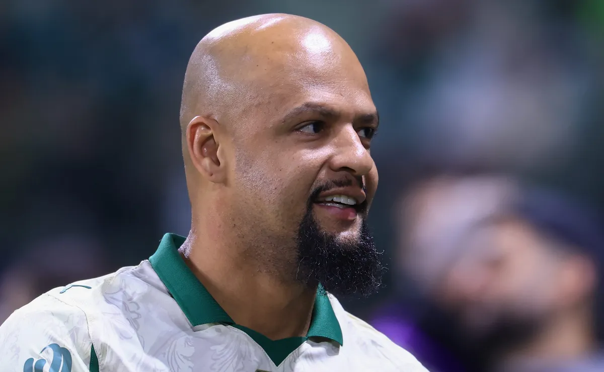 Felipe Melo diz que Brasil é favorito à frente da Argentina para a Copa do Mundo