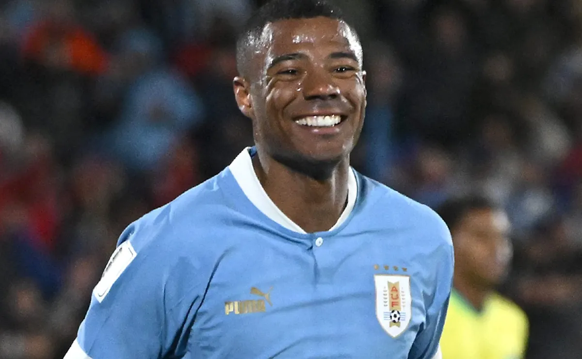 De La Cruz entra no segundo tempo e é elogiado após empate do Uruguai com a Arábia Saudita