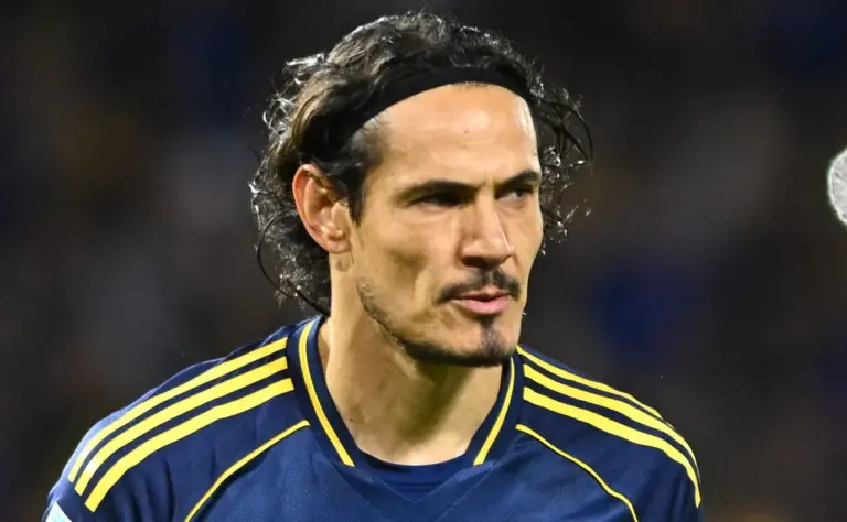 Vasco monitora Edinson Cavani após rescisão com o Boca Juniors
