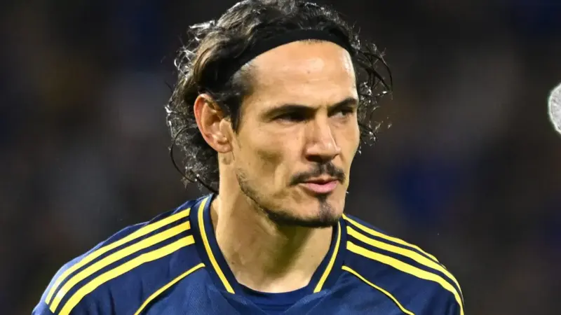 Vasco monitora Edinson Cavani após rescisão com o Boca Juniors