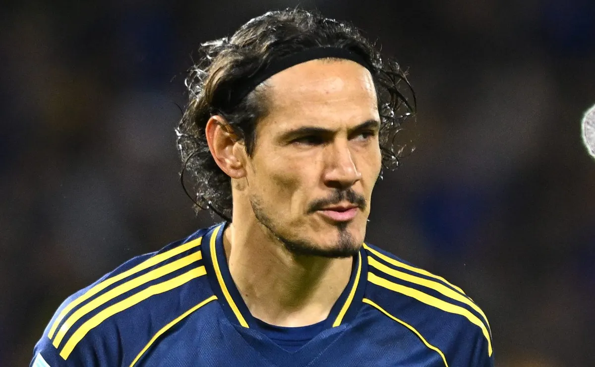 Vasco monitora Edinson Cavani após rescisão com o Boca Juniors