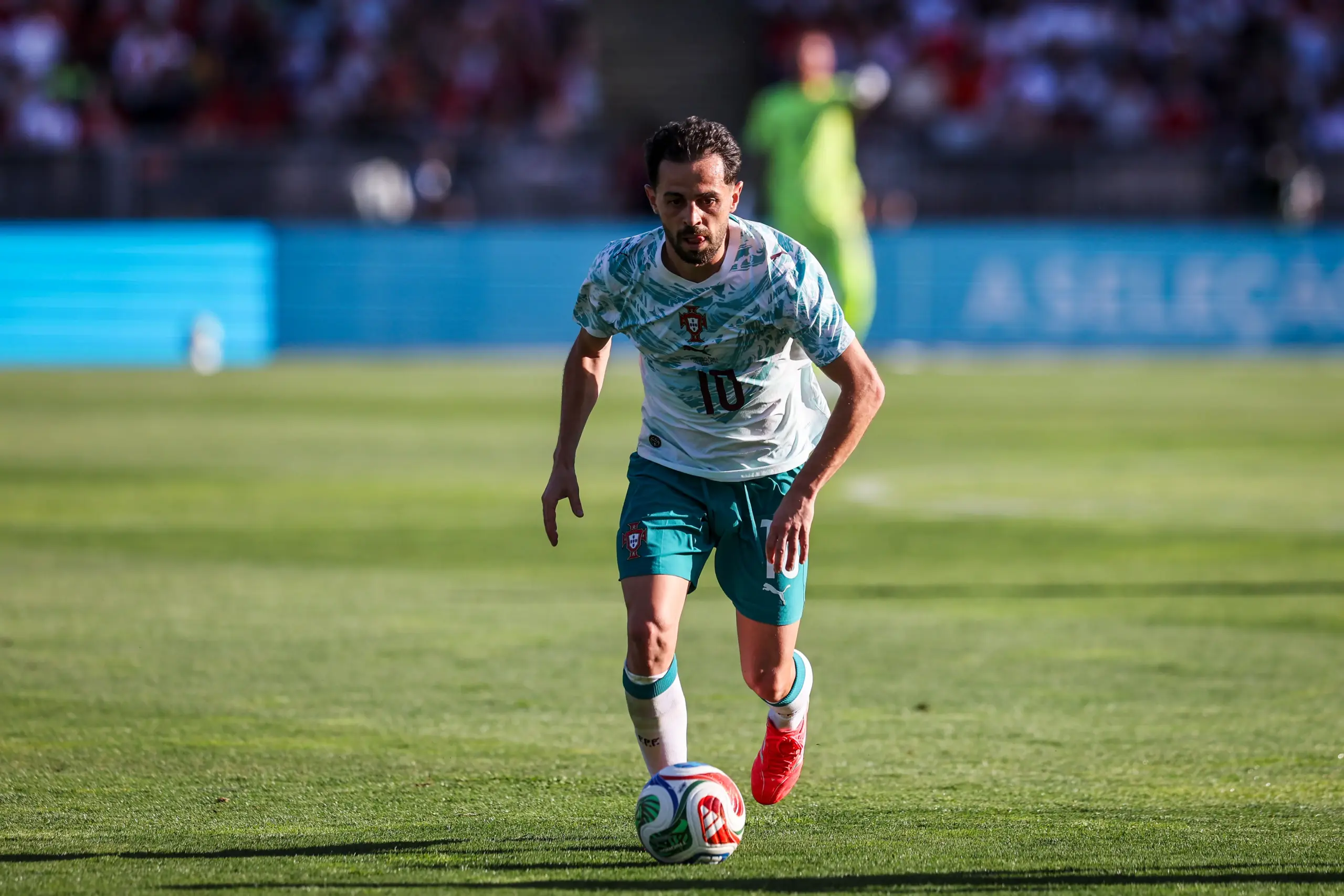 Bernardo Silva é reforço do Real Madrid e se transferirá após a Copa do Mundo