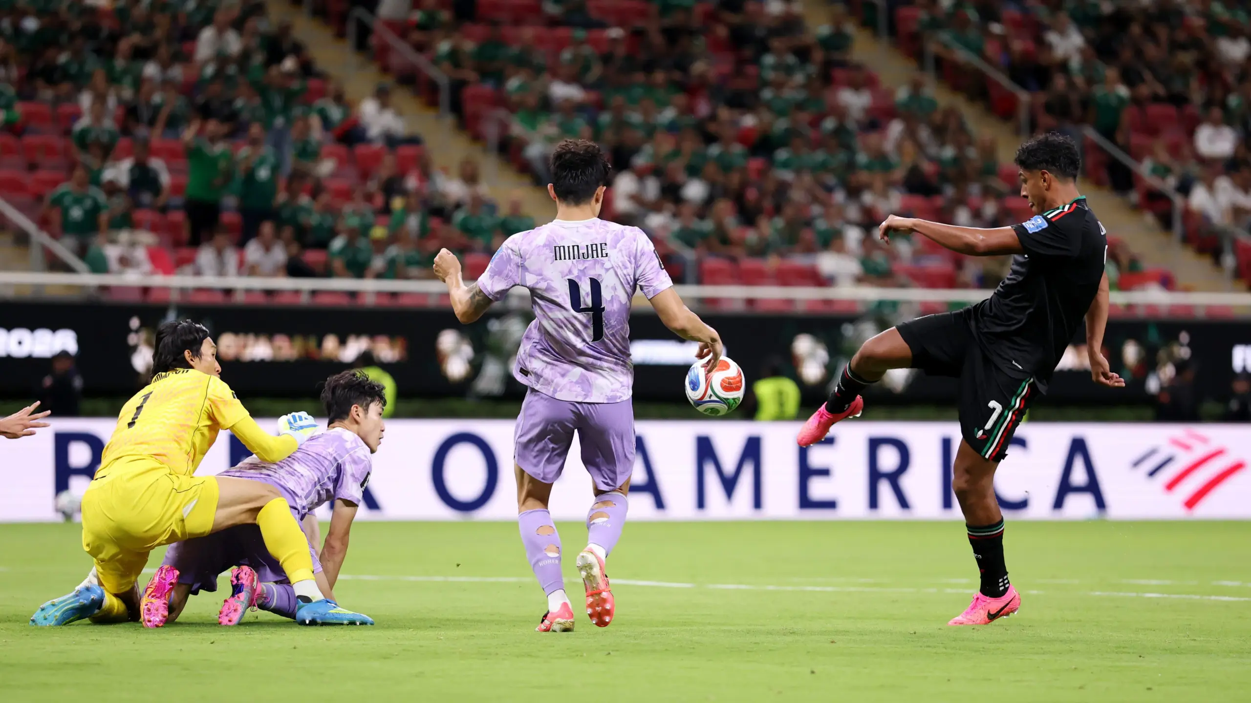 Luis Romo garante vaga do México nas oitavas da Copa do Mundo e pode atrair interesse de clubes