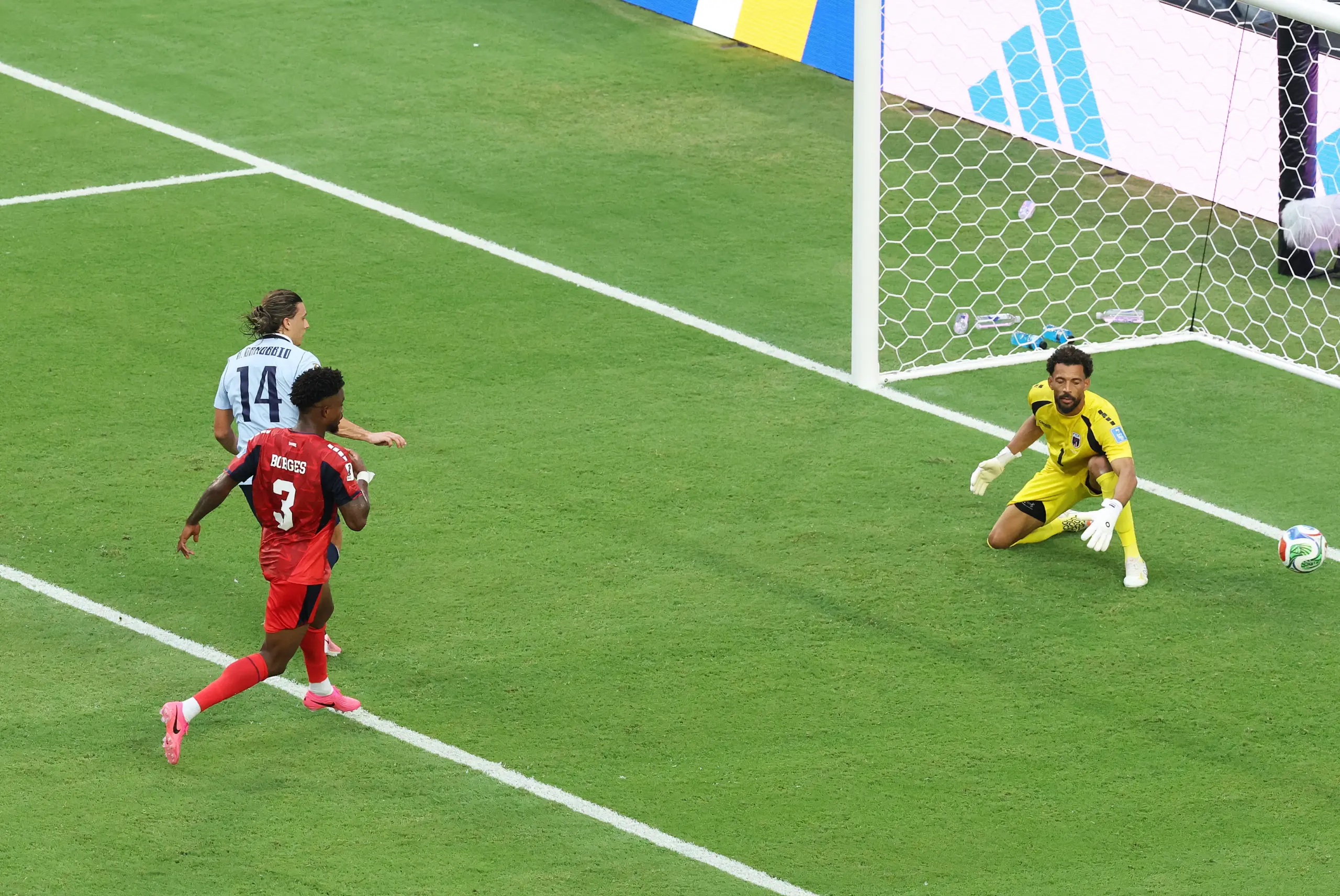 Canobbio critica falhas do Uruguai após empate com Cabo Verde na Copa