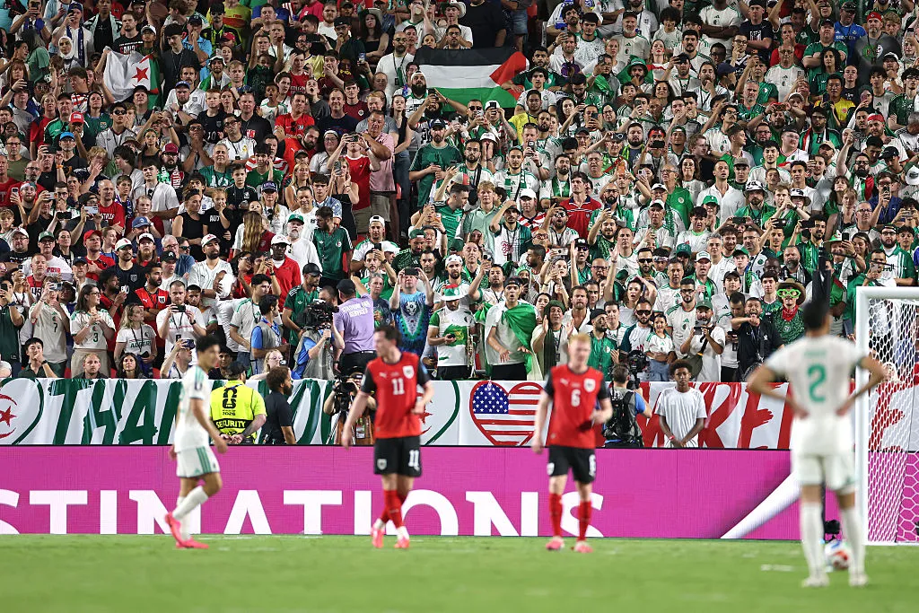 Argélia busca empate por 3 a 3 com a Áustria e assegura vaga nas oitavas da Copa do Mundo