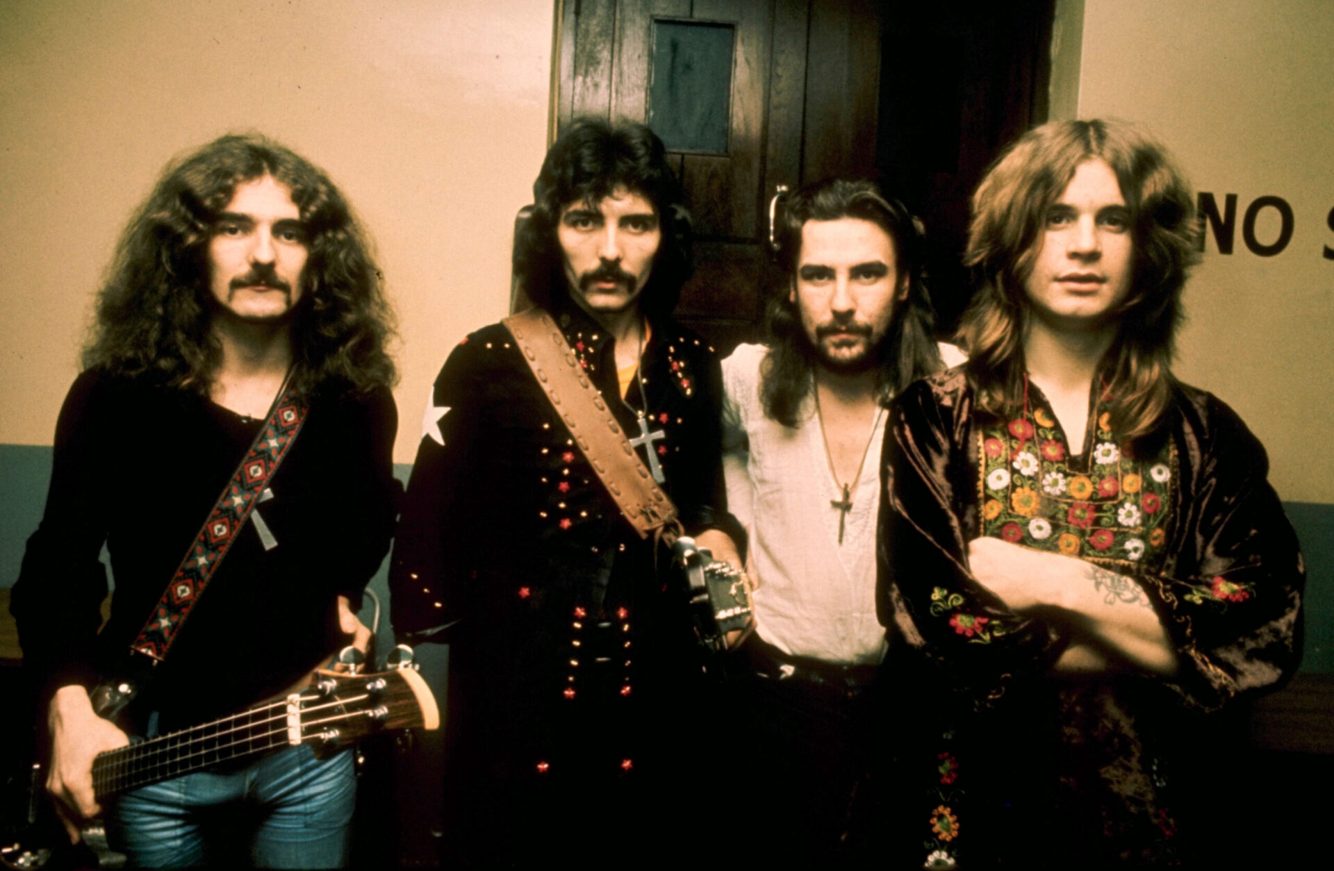 05/07/2025 — Ozzy Osbourne e Black Sabbath tocaram “Paranoid” 12 vezes ao longo de 50 anos; veja