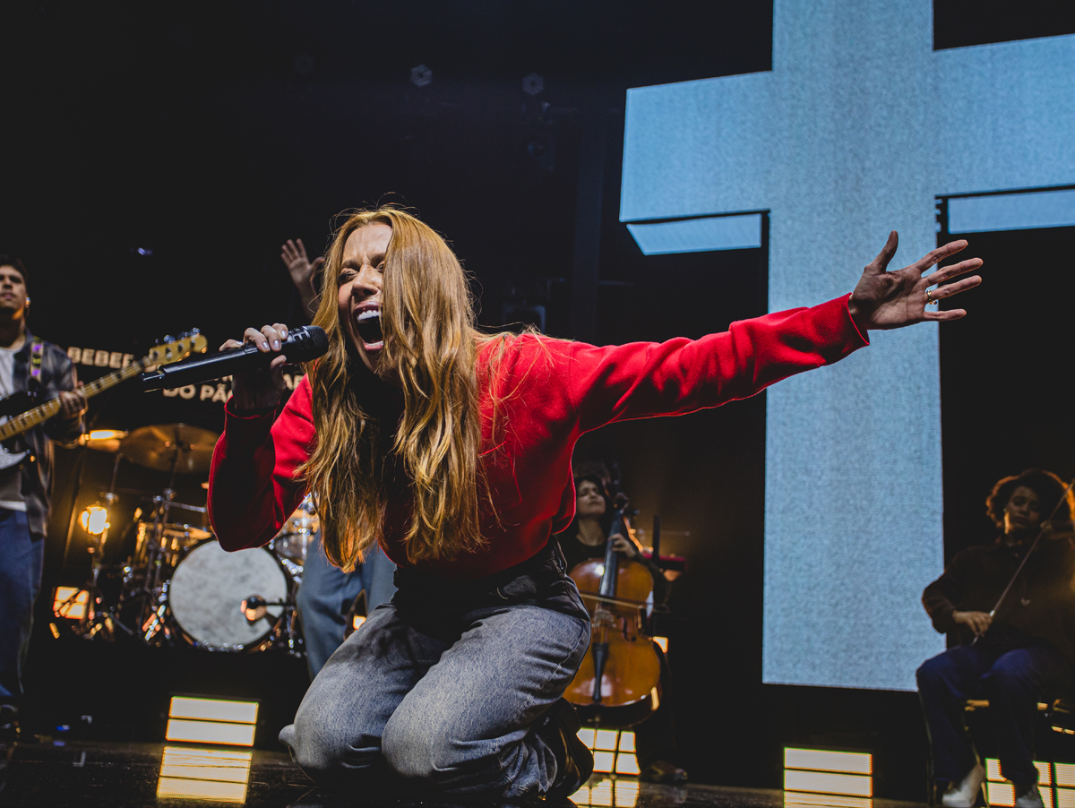 Julliany Souza e ADA celebram marco de 6 milhões de ouvintes no Spotify no Dia Nacional da Música Gospel