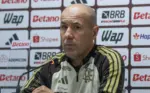 Leonardo Jardim e Flamengo planejam usar janela da Copa para promover jovens da base