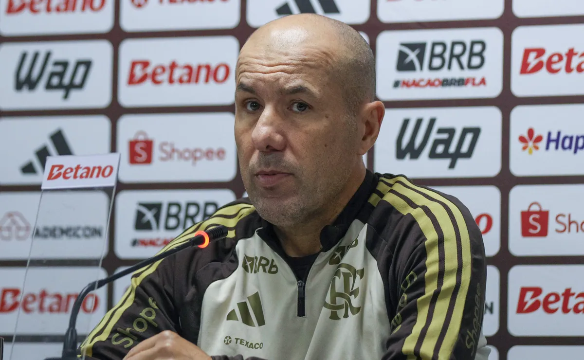 Leonardo Jardim e Flamengo planejam usar janela da Copa para promover jovens da base