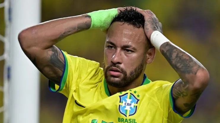 Müller defende Neymar e o coloca muito à frente de Messi em habilidade