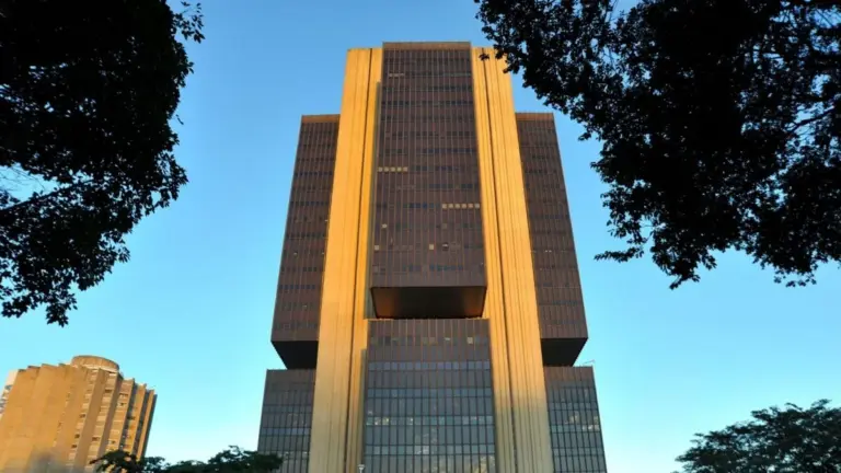 IBC-Br: atividade econômica avança 0,5% em abril, mas trimestre começa abaixo do esperado