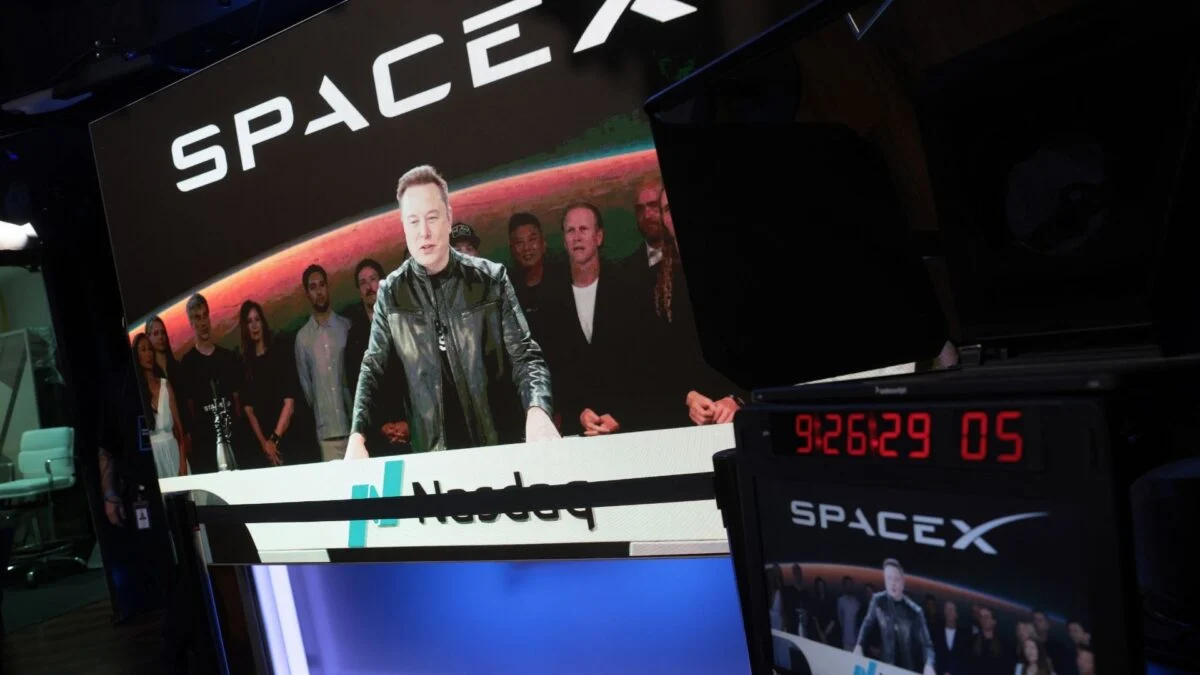Oferta pública da SpaceX gera US$85,7 bilhões após exercício de lote suplementar