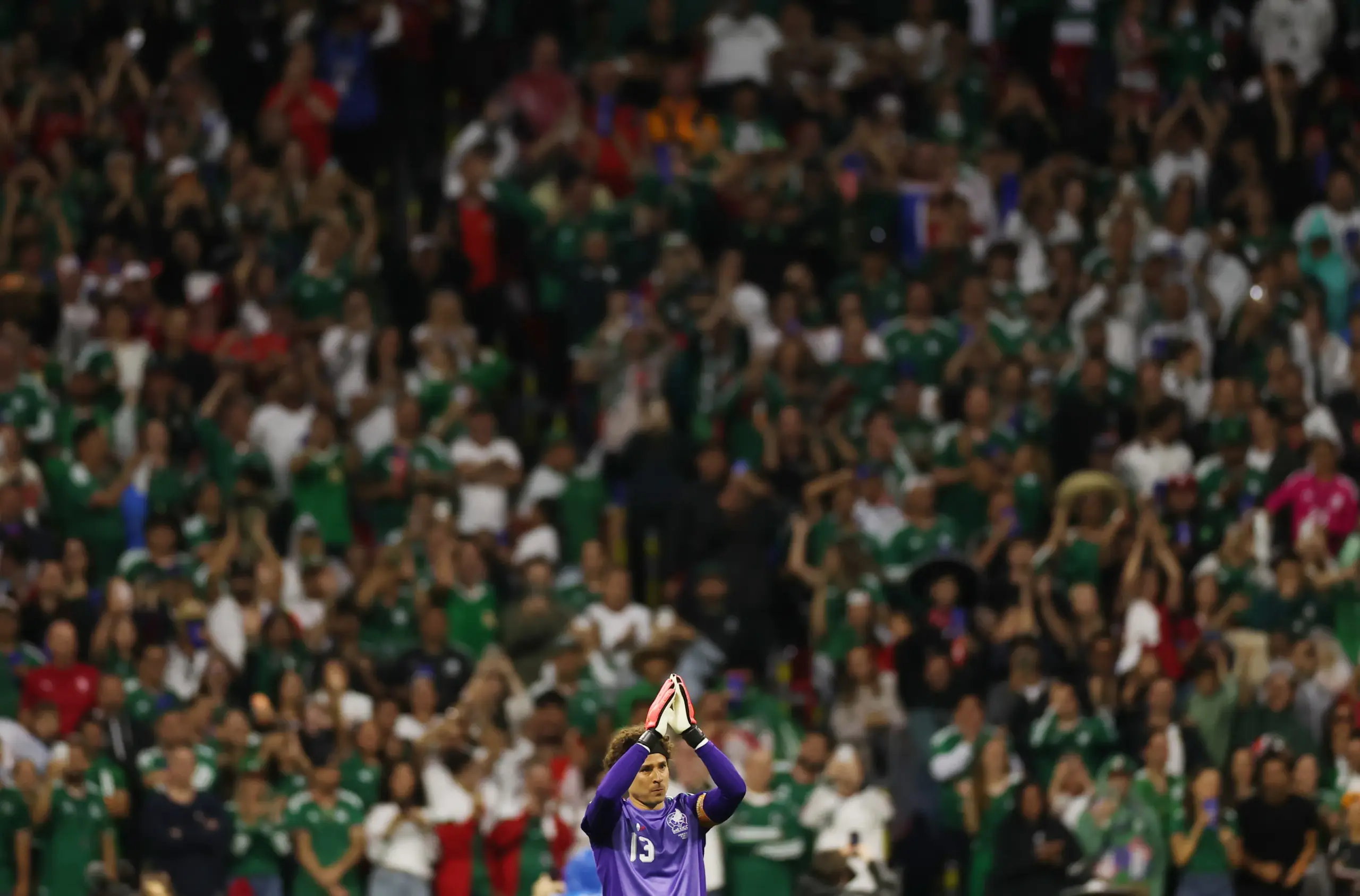México vence Tchéquia por 3 a 0, fecha fase de grupos com 100% e Ochoa iguala recorde de Messi e Cristiano Ronaldo