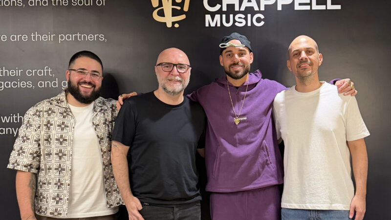 Papatinho renova contrato com a Warner Chappell e inicia nova etapa na carreira