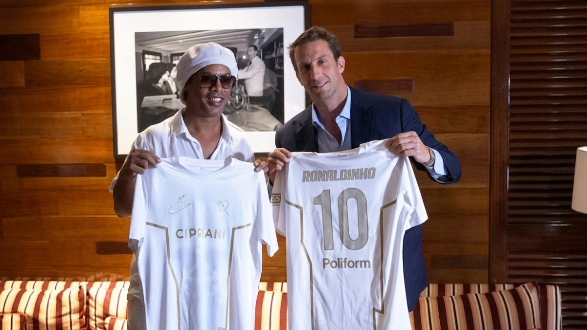 Ronaldinho Gaúcho reforça Ravenna, clube da Série C italiana anuncia contratação