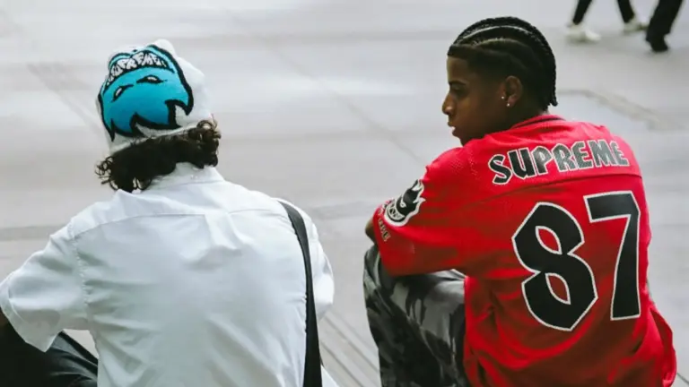 Supreme e Spitfire Wheels lançam lookbook filmado em São Paulo por Johnny Wilson