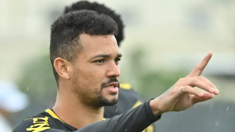 Veja como zé ivaldo é sondado pelo remo no mercado, mas está focado em recuperar espaço no santos