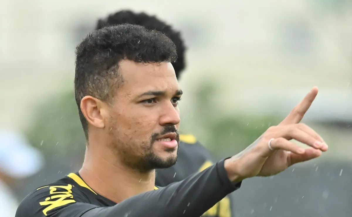 Veja como zé ivaldo é sondado pelo remo no mercado, mas está focado em recuperar espaço no santos