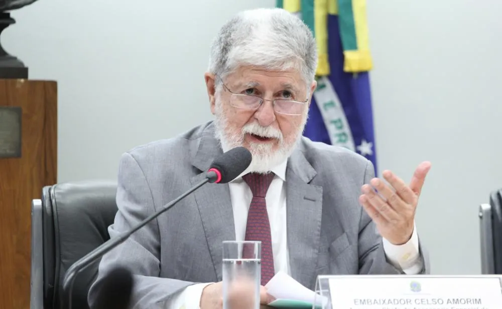 Governo seguirá “atento” a tentativas de influência externa nas eleições, diz Celso Amorim