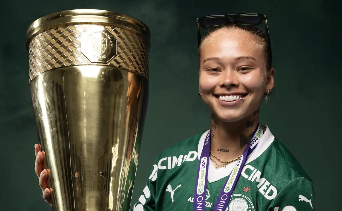 Palmeiras confirma compra definitiva da lateral Ana Guzmán e assina até 2028