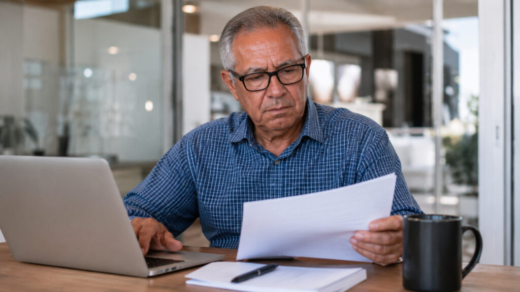 Descubra aposentado que volta a trabalhar perde o benefício do inss? veja quando é possível acumular aposentadoria com outros benefícios sem ter o pagamento bloqueado