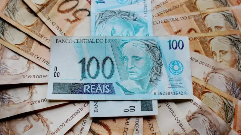 Tesouro IPCA+ com prêmio real perto de 8,5% cria oportunidade, mas expõe investidores a riscos