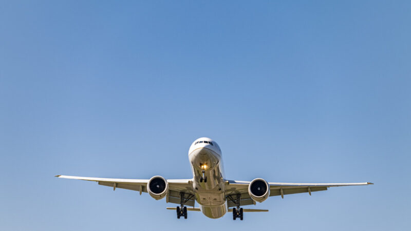 Conheça lucro das companhias aéreas deve cair pela metade em 2026 com alta do combustível