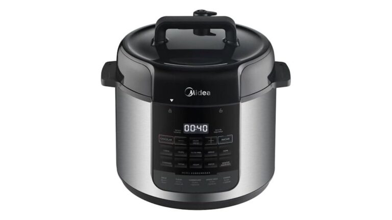 Itens em promoção na Amazon para equipar a cozinha: panelas, panificadora e kit de café