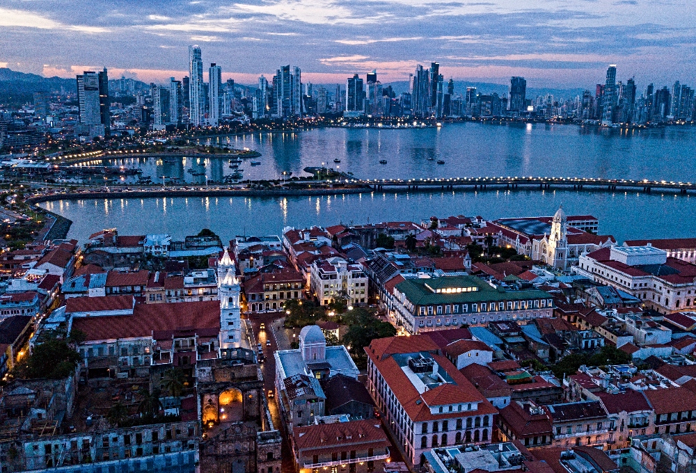 Milionários latino-americanos intensificam investimentos em imóveis de alto padrão