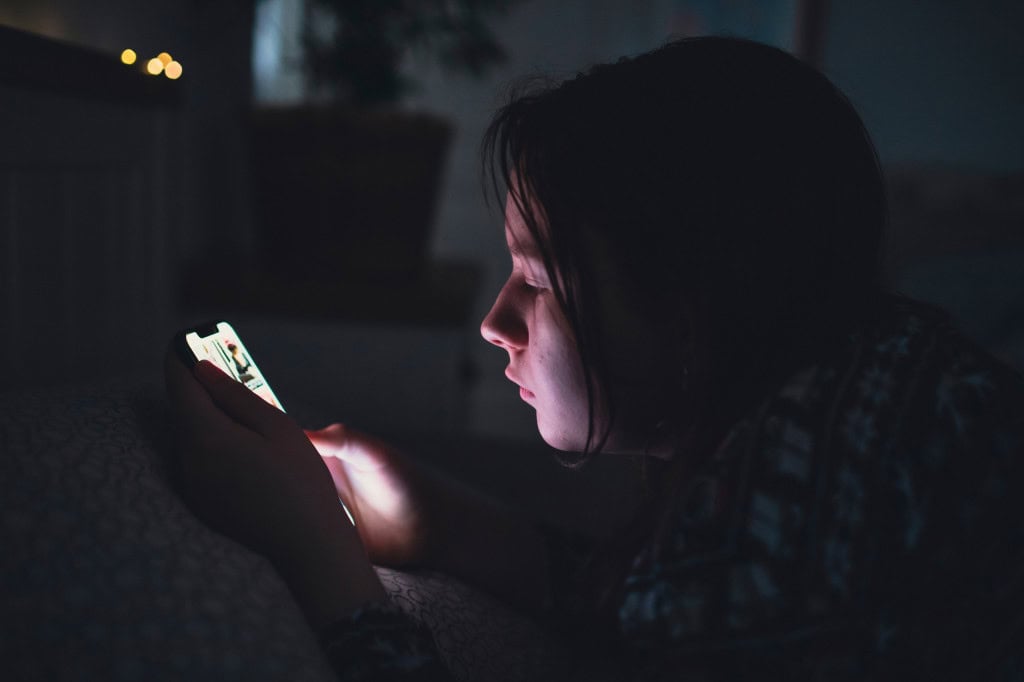 Processo contra YouTube destaca nova crise sobre saúde mental de jovens e redes sociais