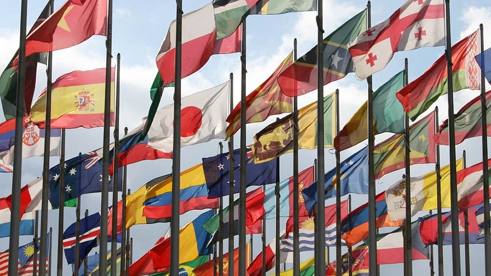 ETFs e BDRs permitem investir em empresas de 22 países participantes da Copa do Mundo