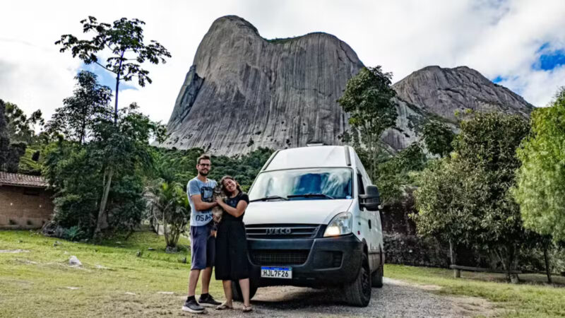 Veja como casal brasileiro vende apartamento, transforma van furgão em motorhome e agora quer viajar de ushuaia ao alasca após rodar 17 mil km pelo brasil