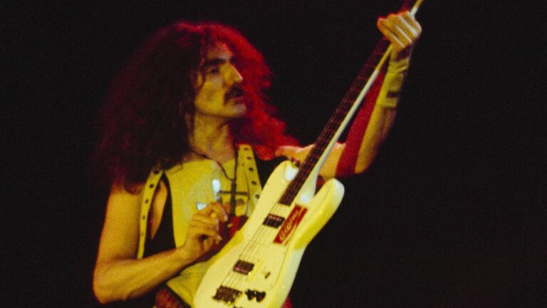 Jack Bruce foi a inspiração que transformou o baixo de Geezer Butler, diz baixista do Black Sabbath