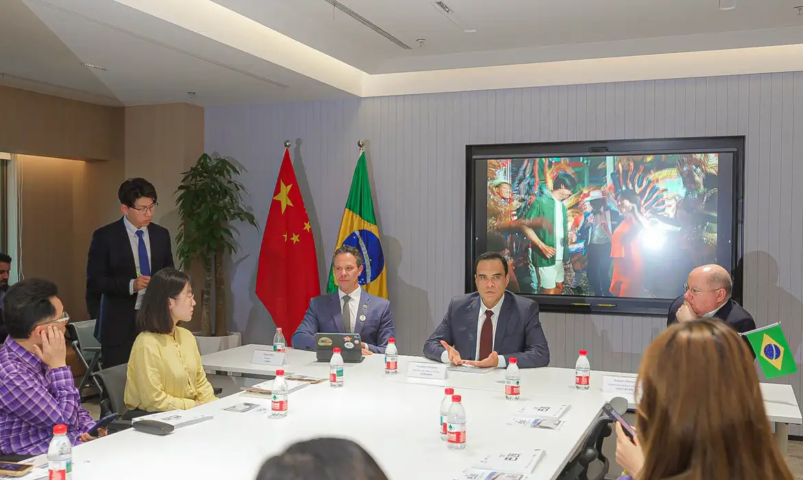 Descubra guia em mandarim mostra oportunidades de investimentos no brasil