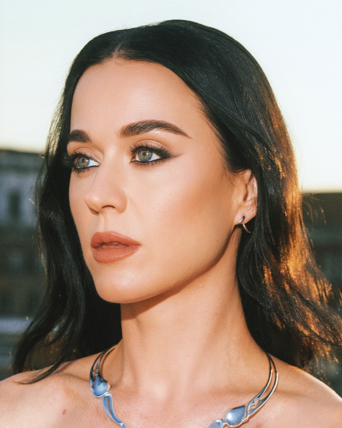 Katy Perry diz que single “Watch It Burn” está na reta final e será apresentado na turnê de verão