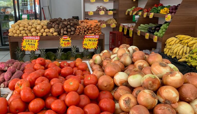 Inflação dos alimentos segue pressionando orçamentos e agrava desafios de consumo e segurança alimentar no Brasil