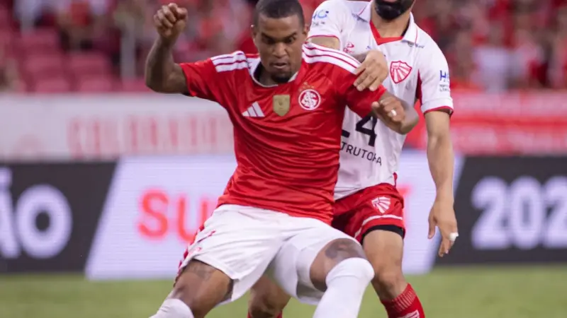 Alerrandro precisa marcar mais 11 gols no segundo semestre para acionar compra obrigatória pelo Internacional