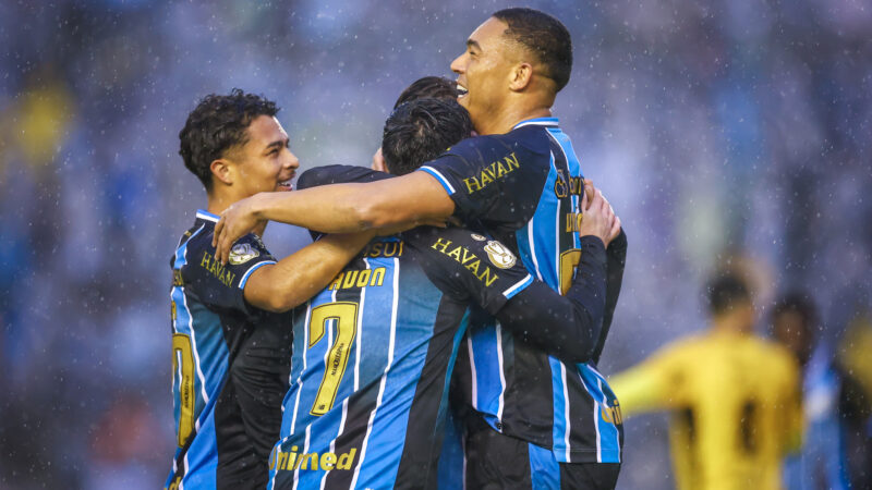 27/06/2026 — Grêmio vira e bate reservas do Cascavel por 2 a 1 com dois gols de Carlos Vinícius