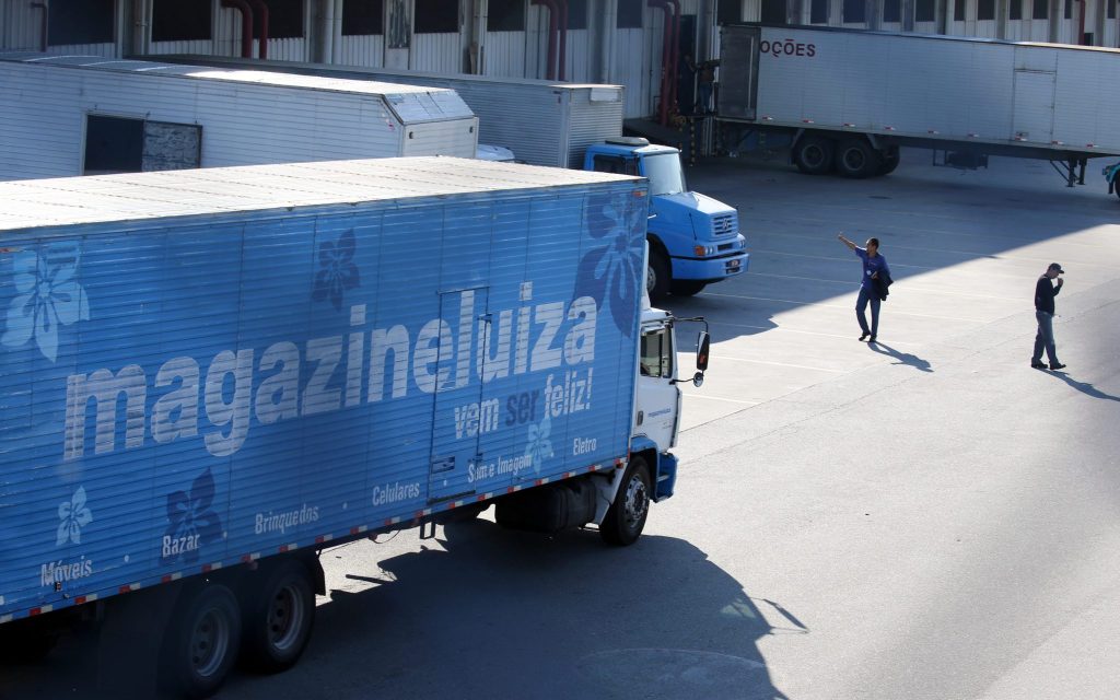 Magalu, Casas Bahia e Americanas mudam estratégia e buscam crescimento por parcerias com gigantes do e‑commerce