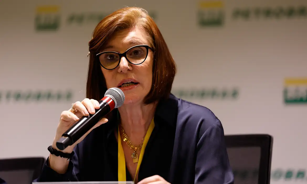 Petrobras amplia uso de energia renovável nas refinarias para reduzir dependência de gás