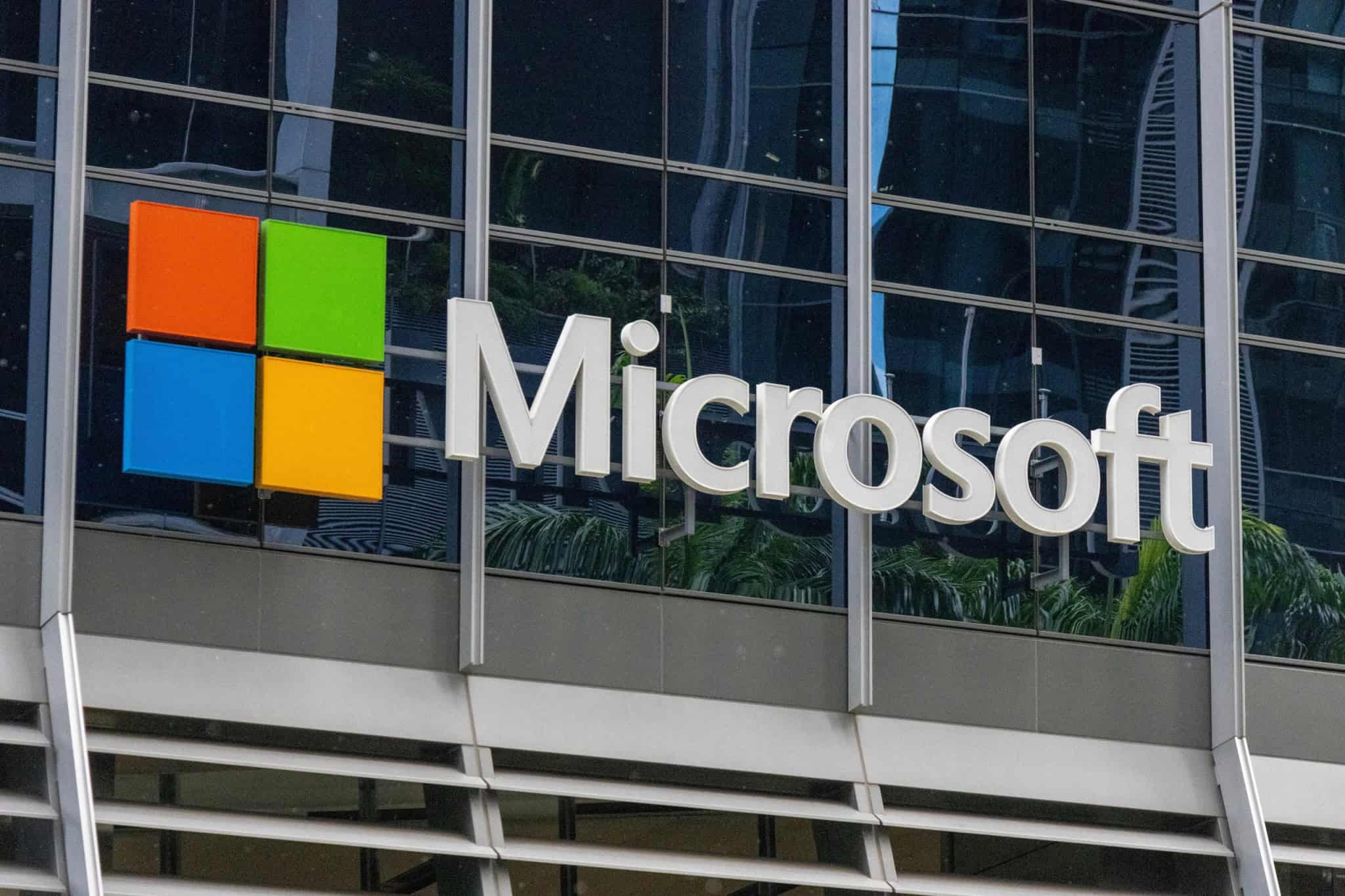 Microsoft avalia reestruturação do Xbox em meio a dificuldades no mercado de games