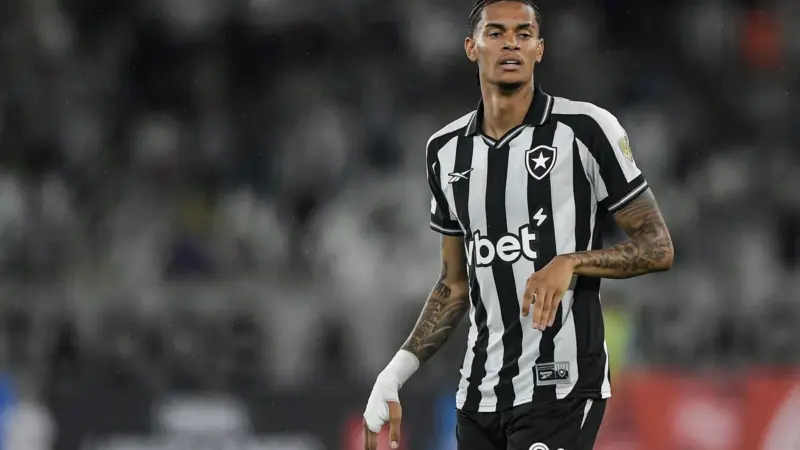 Entenda como são paulo tem negociações avançadas pelo volante newton, mas aguarda liberação do botafogo