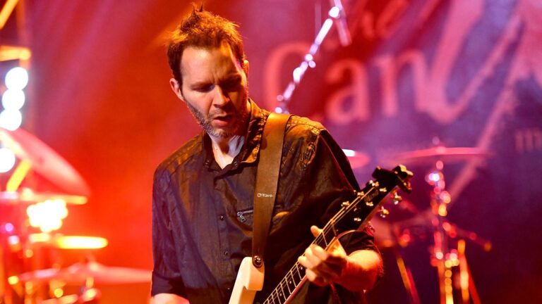 07/09/2026 — Paul Gilbert, ex-guitarrista do Mr. Big, anuncia dois shows no Brasil