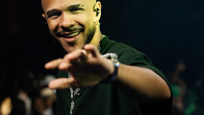 Fabinho lança single do DVD “Do Chão ao Céu” e avança como destaque do pagode