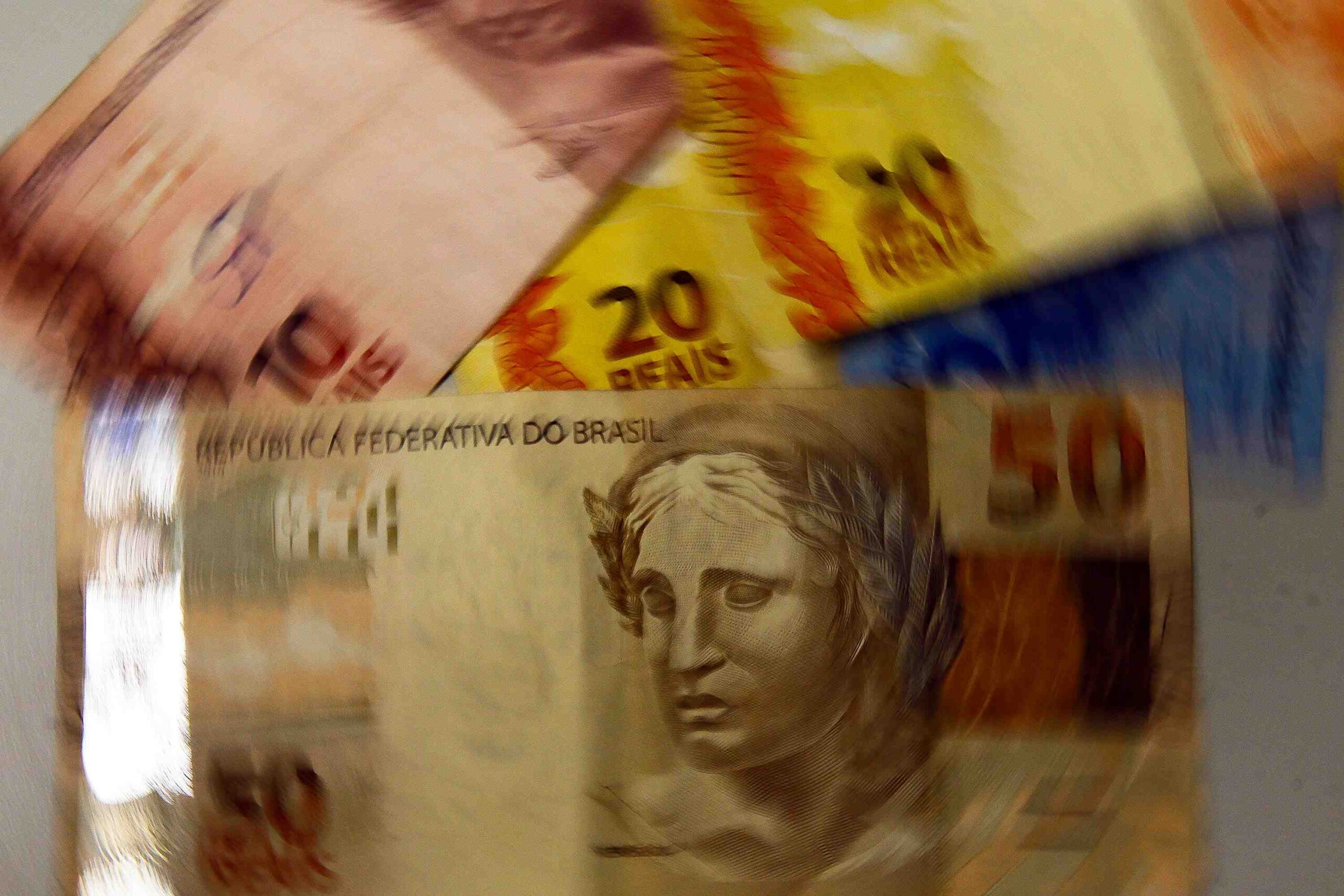 Brasil retorna ao topo do ranking mundial de juros reais