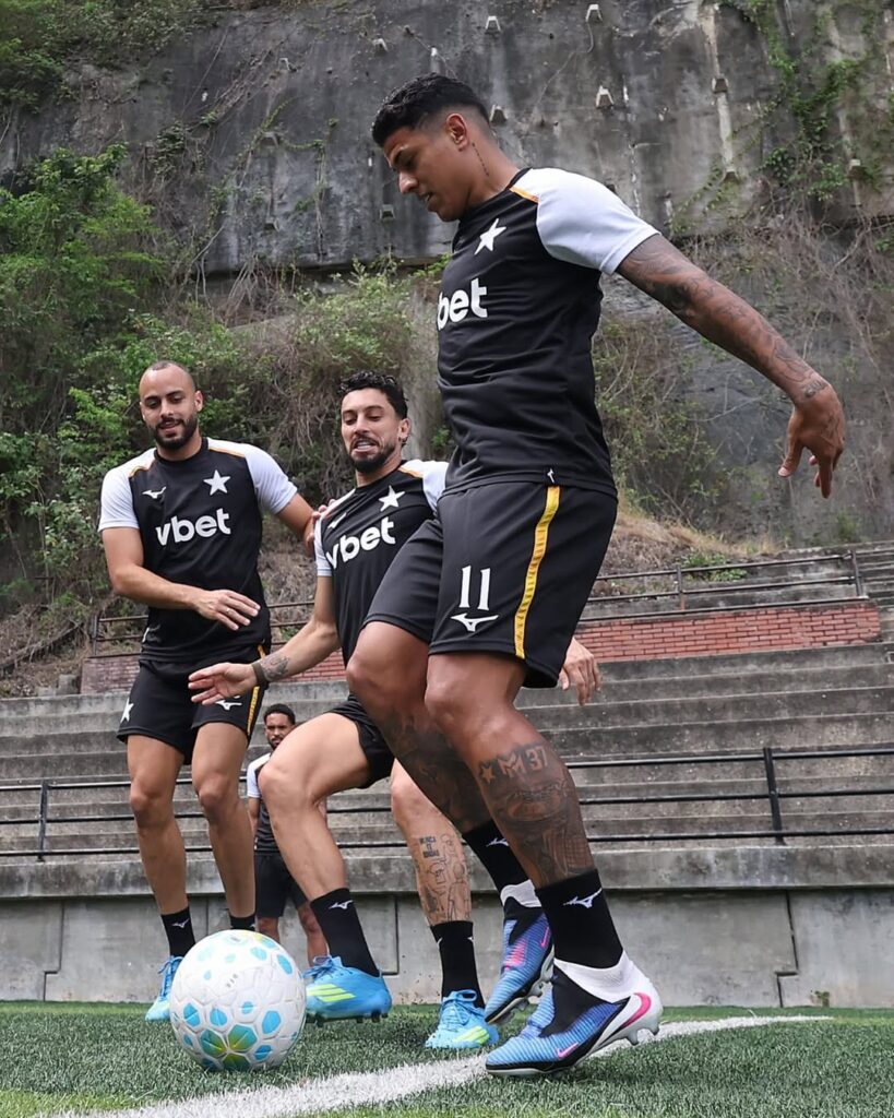 Governo sanciona Lei 15.427/2026 com novas regras para Sociedades Anônimas do Futebol