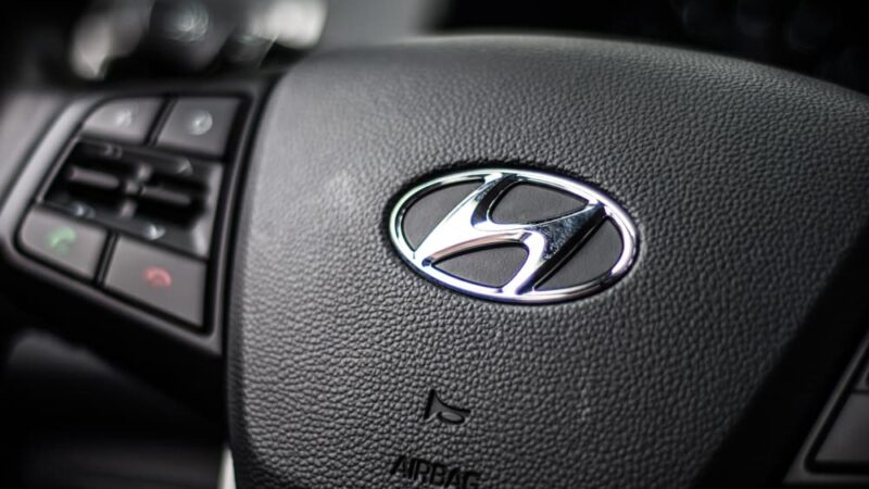 Conheça você sabia que pode usar o celular android para abrir a porta do seu carro elétrico? entenda como funciona