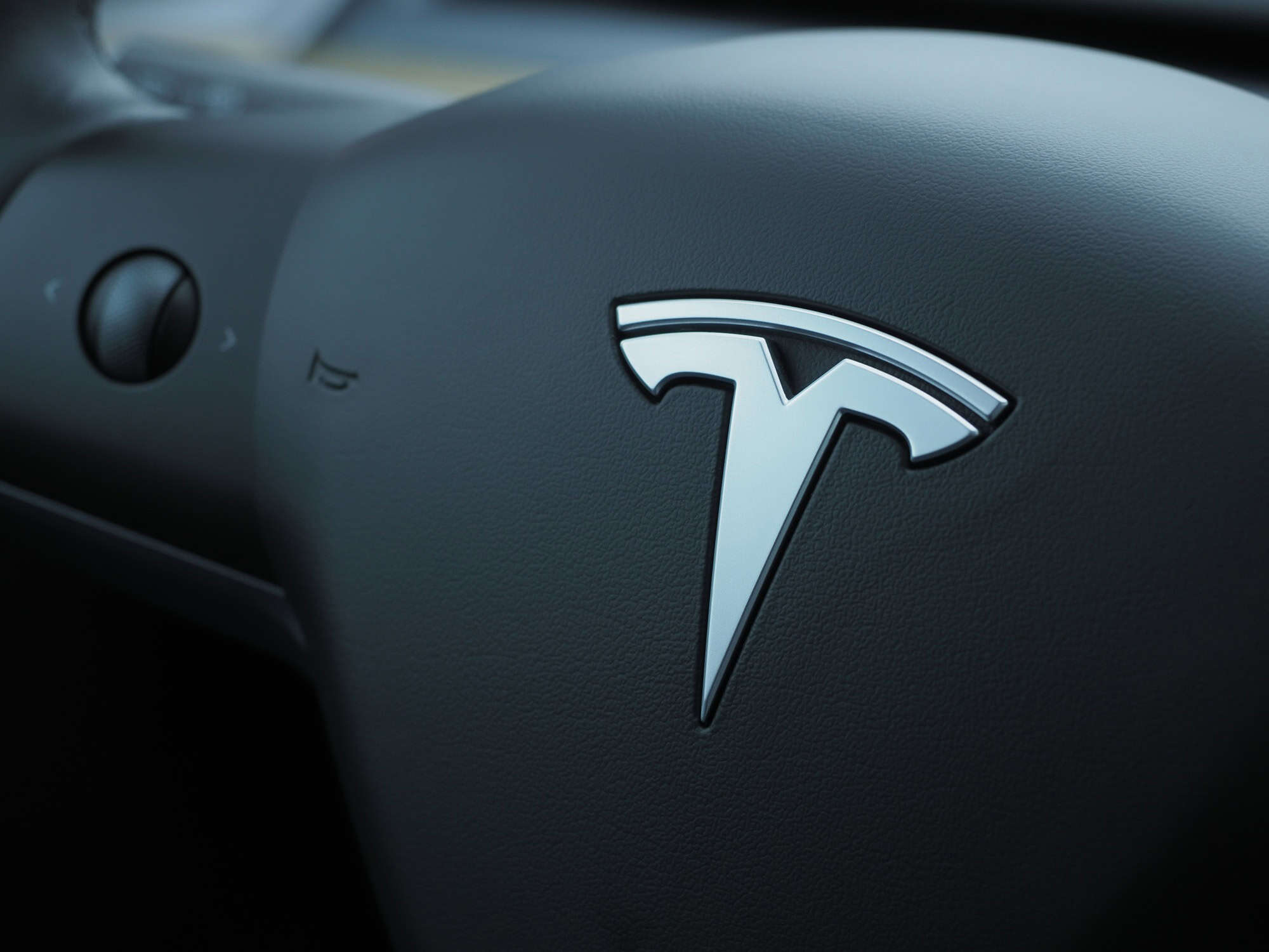 Tesla inicia testes em Austin com Cybercab sem volante nem pedais
