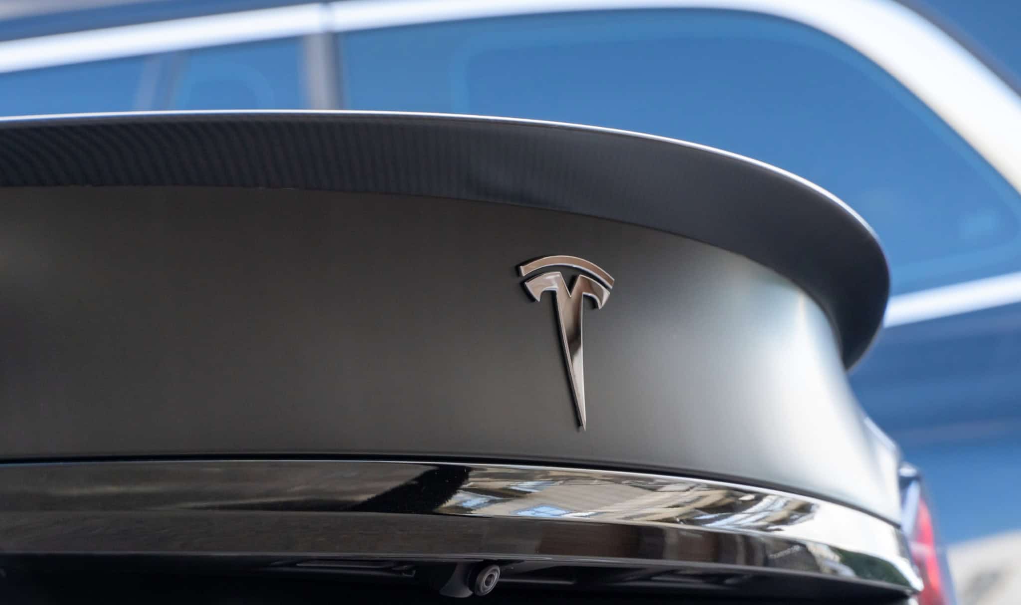 Tesla fecha acordo com família de vítima fatal em acidente envolvendo sistema Full Self-Driving