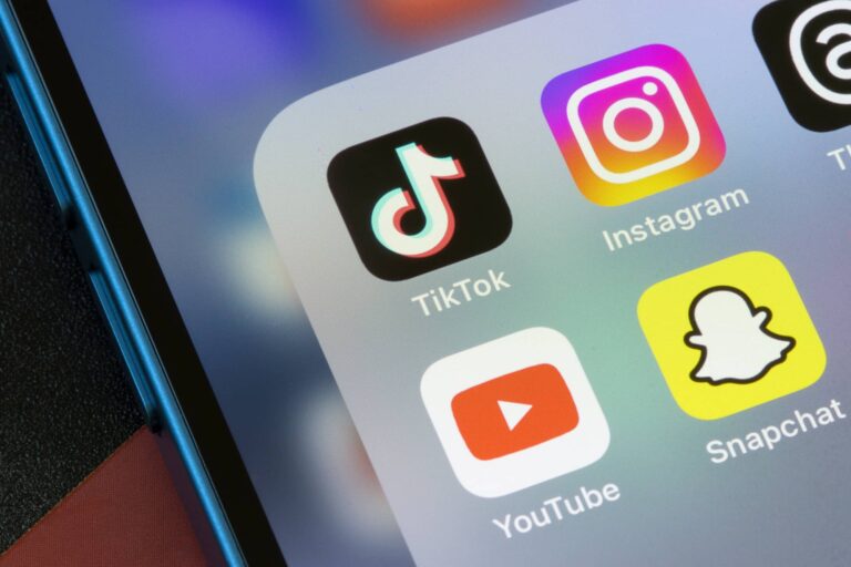 Processo contra YouTube destaca nova crise sobre saúde mental de jovens e redes sociais